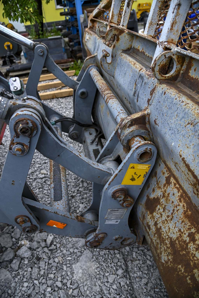 Backhoe loader Lännen 8600E: picture 17