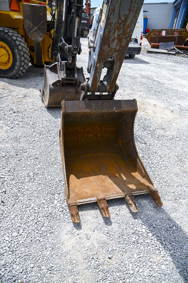 Backhoe loader Lännen 8600E: picture 45