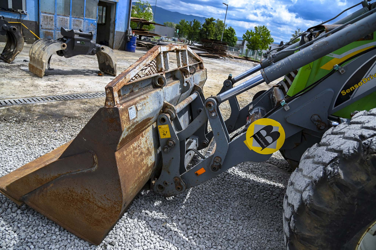 Backhoe loader Lännen 8600E: picture 14