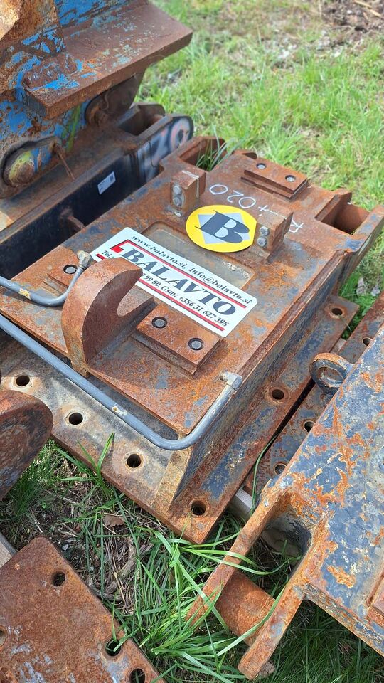 S2 attachment plate - Quick coupler for Excavator: picture 3 S2 attachment plate - Quick coupler for Excavator: picture 3