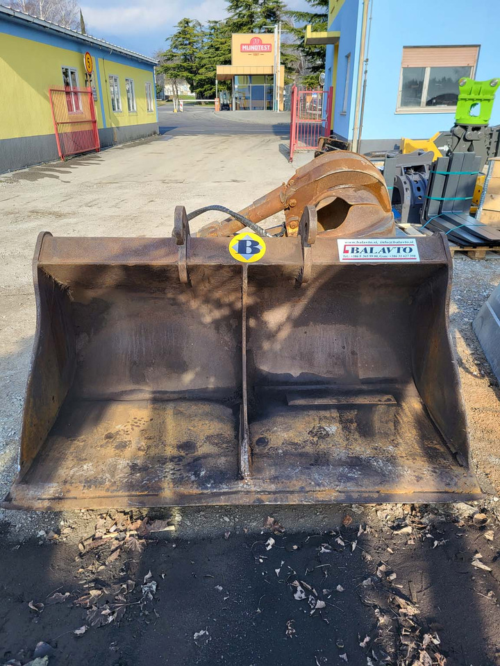 Slope bucket 2000 mm - Excavator bucket: picture 1 Slope bucket 2000 mm - Excavator bucket: picture 1
