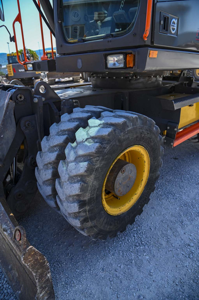 Wheel excavator VOLVO EWR150E: picture 34