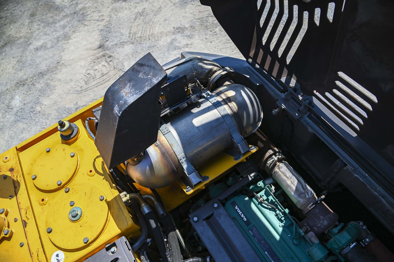 Wheel excavator VOLVO EWR150E: picture 42