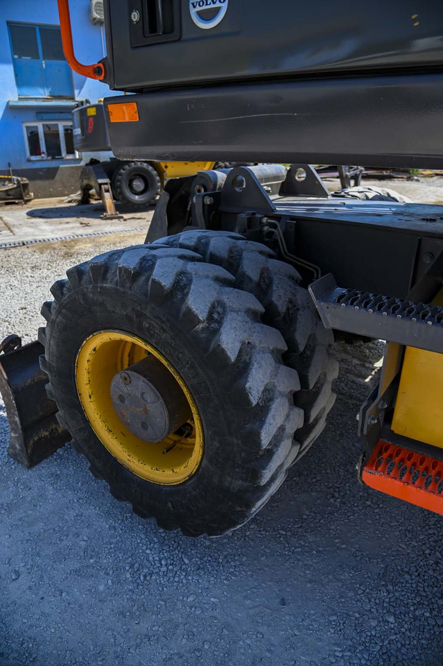 Wheel excavator VOLVO EWR150E: picture 33