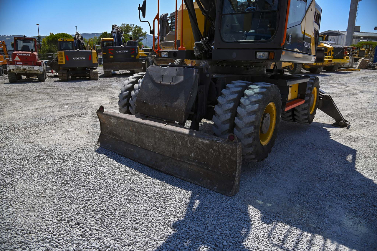 Wheel excavator VOLVO EWR150E: picture 22