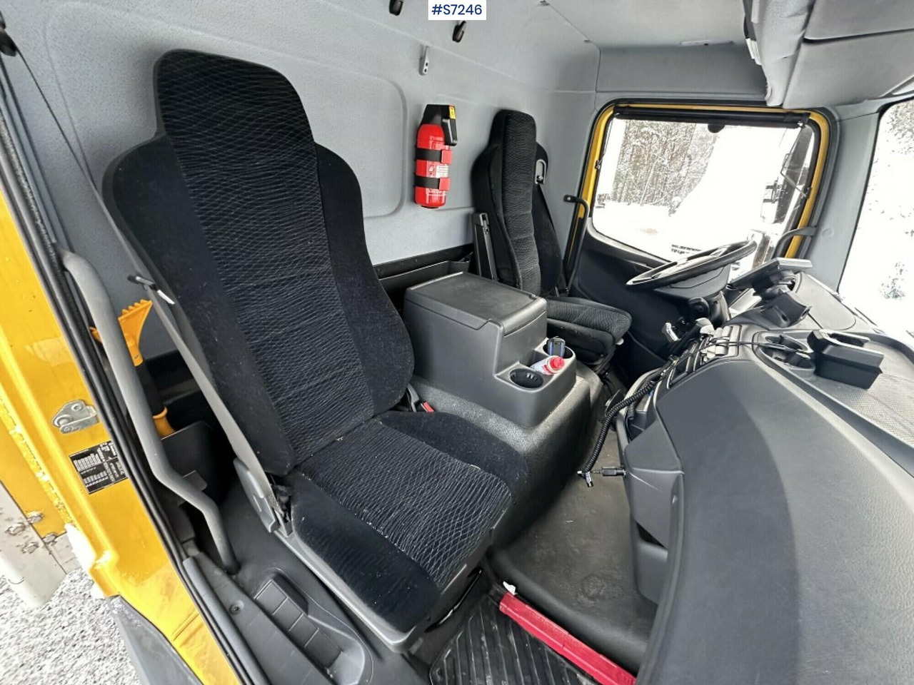 Box truck Mercedes Benz Atego 1523 with high and sinkable roof - Box truck: picture 5 Box truck Mercedes Benz Atego 1523 with high and sinkable roof - Box truck: picture 5