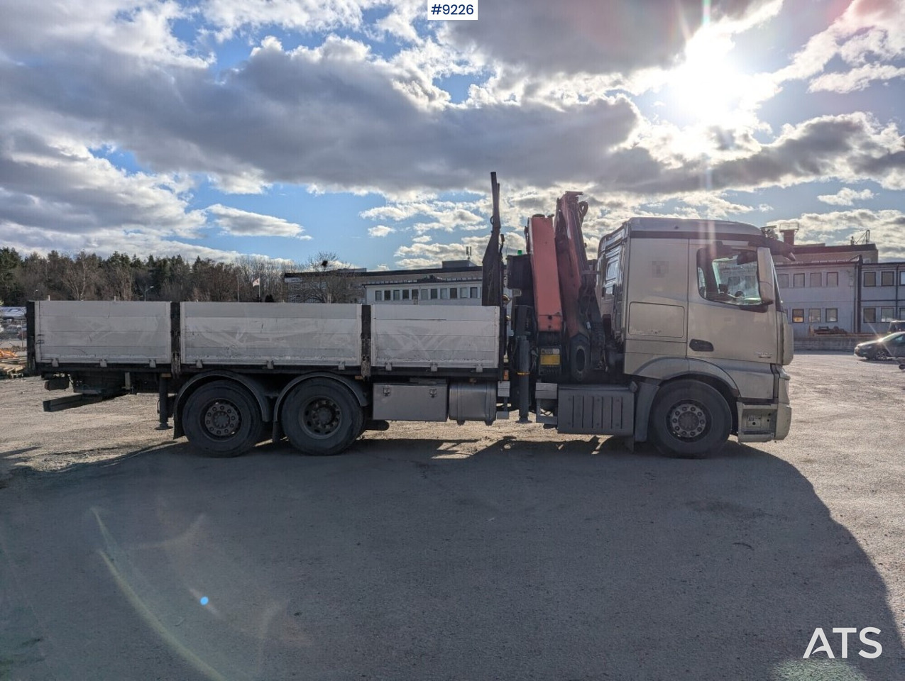 Dropside/ Flatbed truck, Crane truck Crane Truck Mercedes-Benz Actros 2542: picture 19