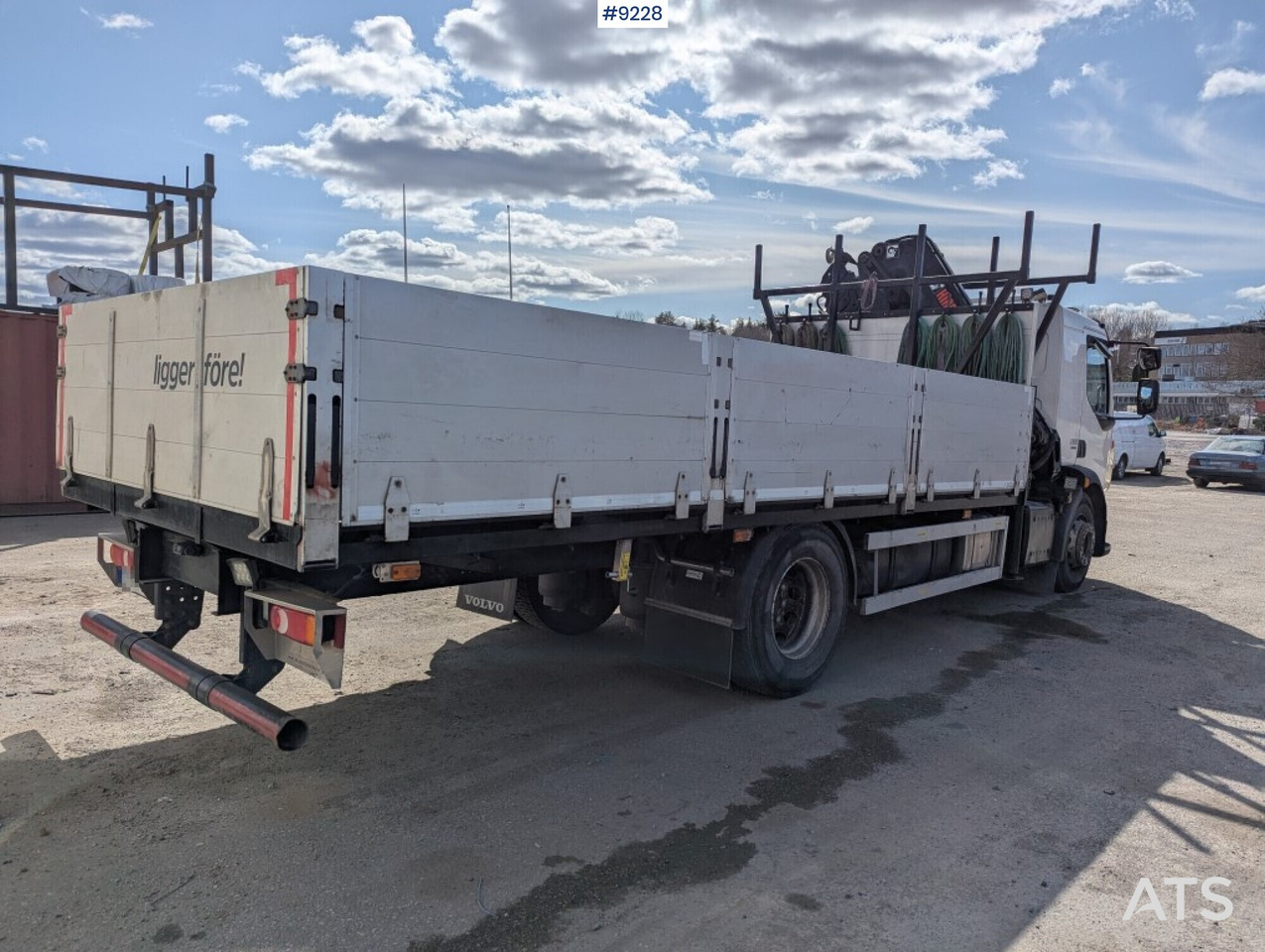 Crane Truck Volvo FL 280 4X2 with HIAB XS 144 E-5 crane (SEE VIDEO) - Crane truck: picture 4 Crane Truck Volvo FL 280 4X2 with HIAB XS 144 E-5 crane (SEE VIDEO) - Crane truck: picture 4