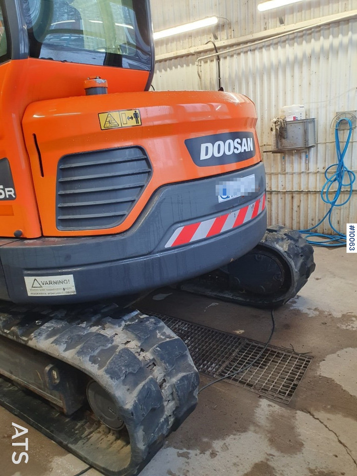 Doosan DX85R-3 Crawler Excavator with tiltrotator and attachments - Crawler excavator: picture 4 Doosan DX85R-3 Crawler Excavator with tiltrotator and attachments - Crawler excavator: picture 4