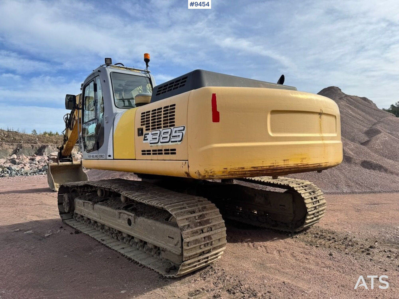 Excavator New Holland E385 - Crawler excavator: picture 5 Excavator New Holland E385 - Crawler excavator: picture 5