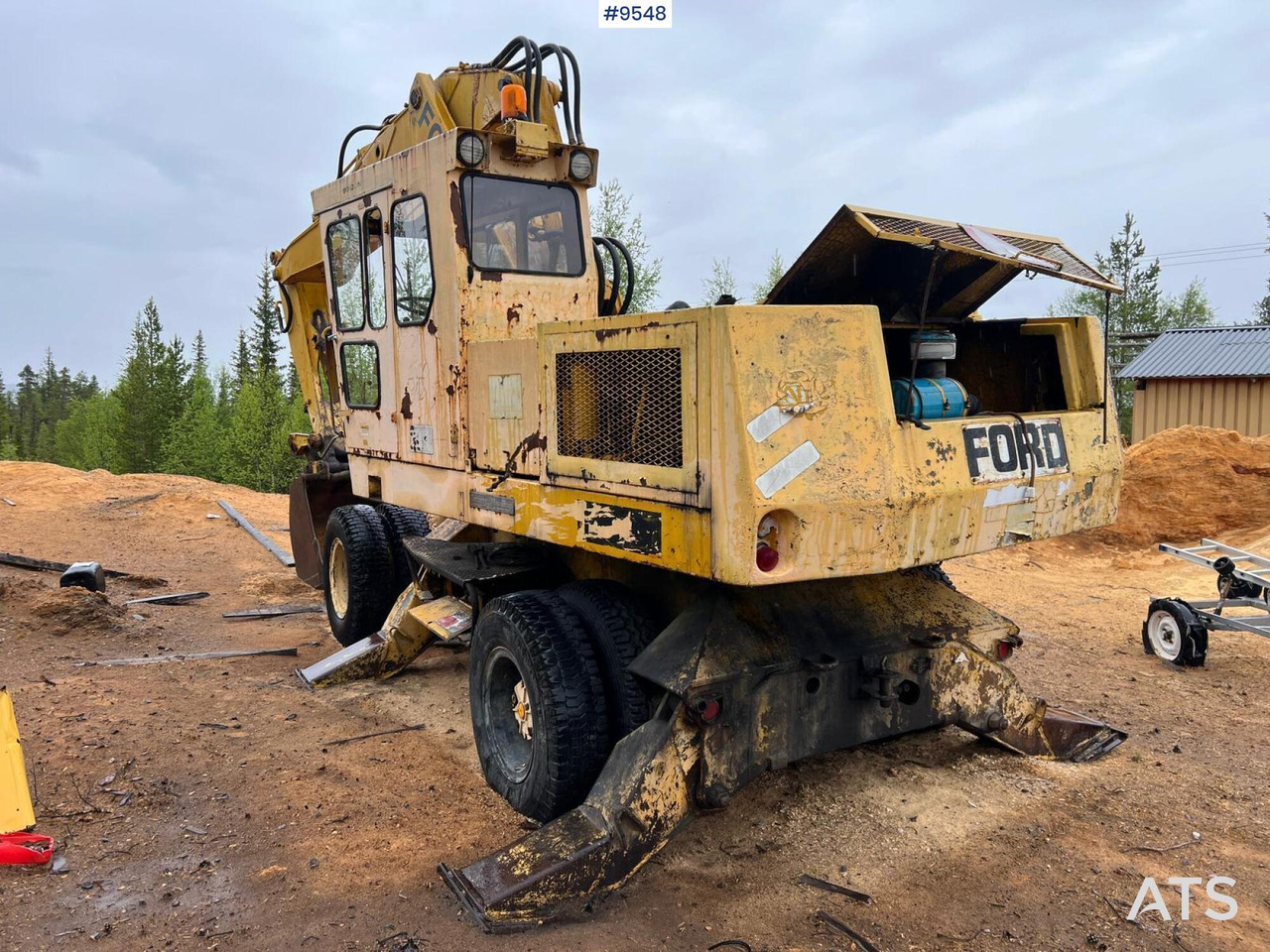 FORD Wheel excavator (VIDEO) - Wheel excavator: picture 4 FORD Wheel excavator (VIDEO) - Wheel excavator: picture 4