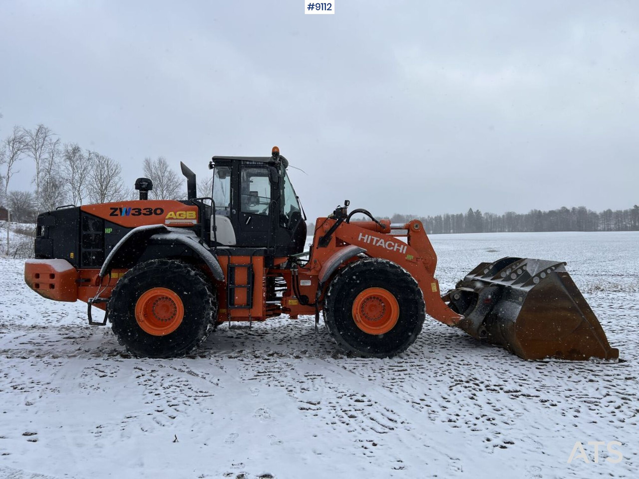 Hitachi ZW 330-5B Wheel loader with bucket (VIDEO) - Wheel loader: picture 3 Hitachi ZW 330-5B Wheel loader with bucket (VIDEO) - Wheel loader: picture 3