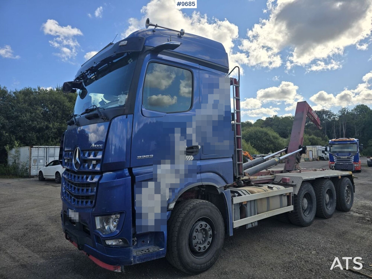 Hooklift Truck Mercedes Arocs 24 T 8x4 - Hook lift truck: picture 1 Hooklift Truck Mercedes Arocs 24 T 8x4 - Hook lift truck: picture 1