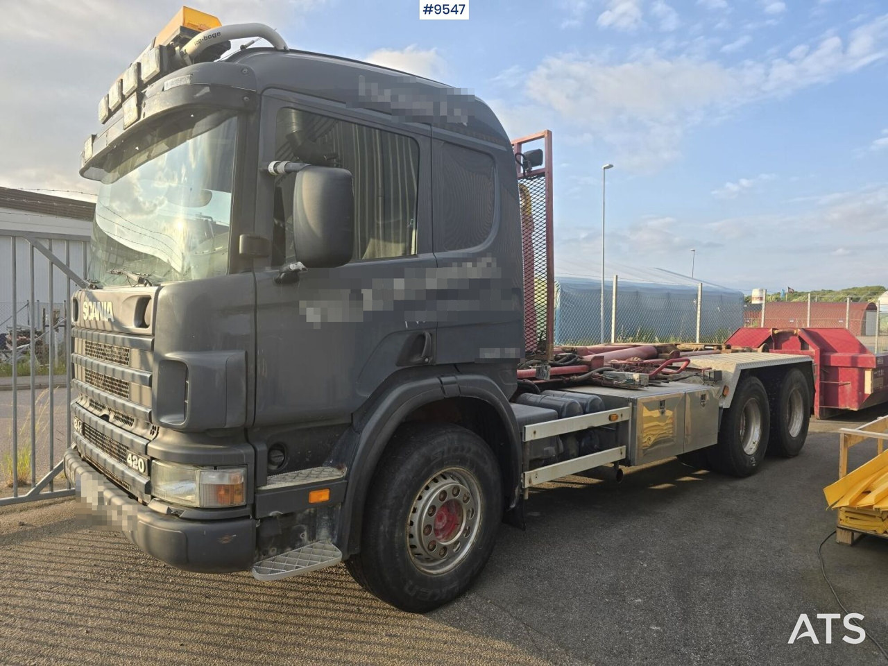 Hooklift Truck Scania P124 6x2 - Hook lift truck: picture 1 Hooklift Truck Scania P124 6x2 - Hook lift truck: picture 1