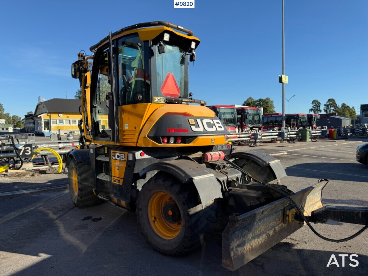 JCB Hydradig 110w wheel excavator with tiltrotator and attachments - Wheel excavator: picture 5 JCB Hydradig 110w wheel excavator with tiltrotator and attachments - Wheel excavator: picture 5
