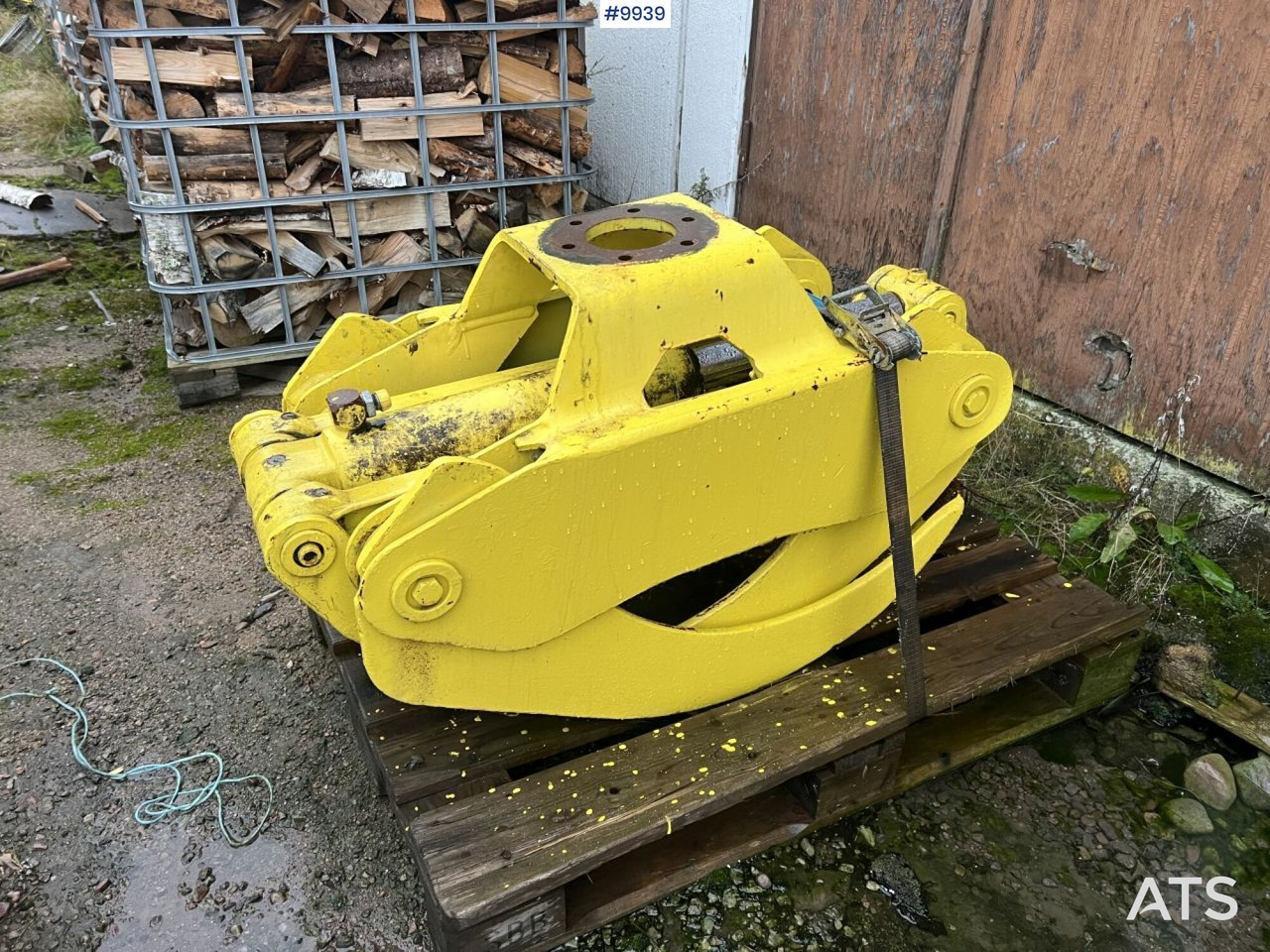 John Deere Logging Grapple SG 042 - Grapple: picture 2 John Deere Logging Grapple SG 042 - Grapple: picture 2