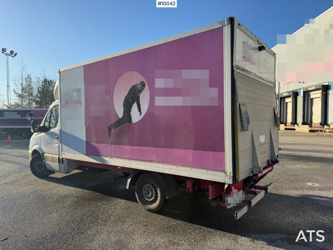 Mercedes Benz Sprinter with tail lift - Box van: picture 3 Mercedes Benz Sprinter with tail lift - Box van: picture 3