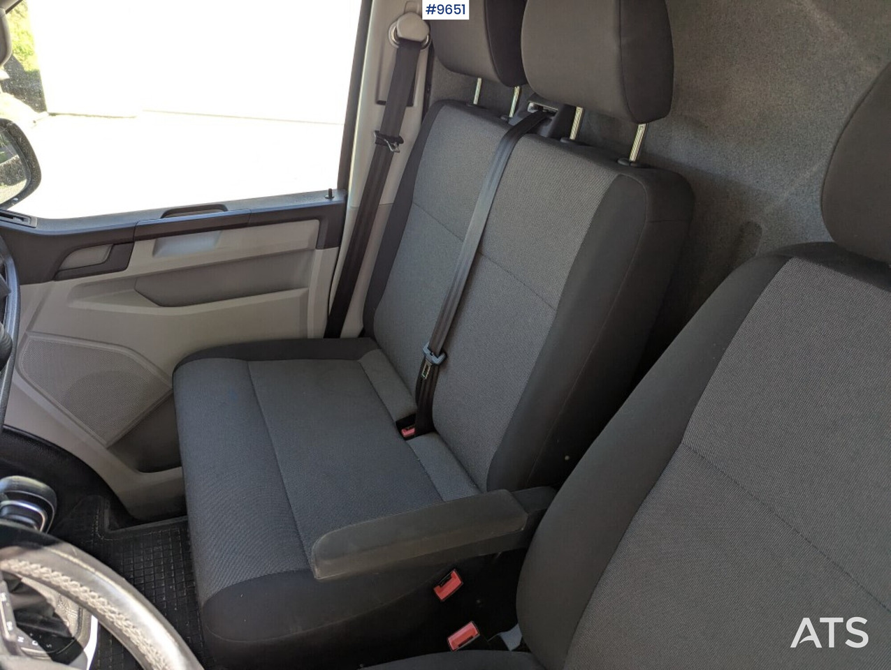VW Transporter workshop fittings, double sliding doors - Municipal/ Special vehicle: picture 5 VW Transporter workshop fittings, double sliding doors - Municipal/ Special vehicle: picture 5