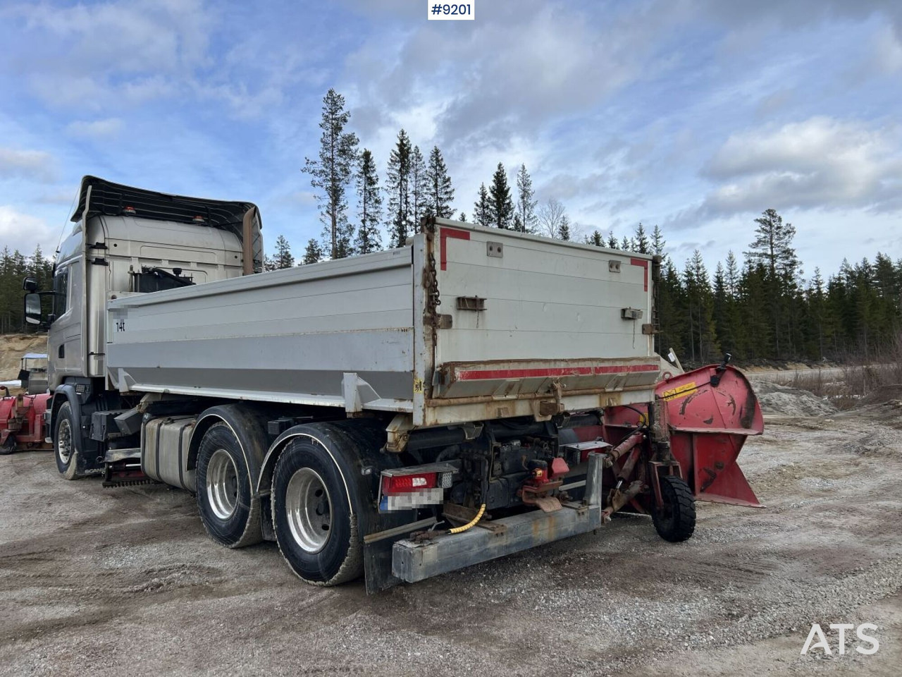 Tipper Scania R520 Tipper truck with plow equipment and underbite: picture 10