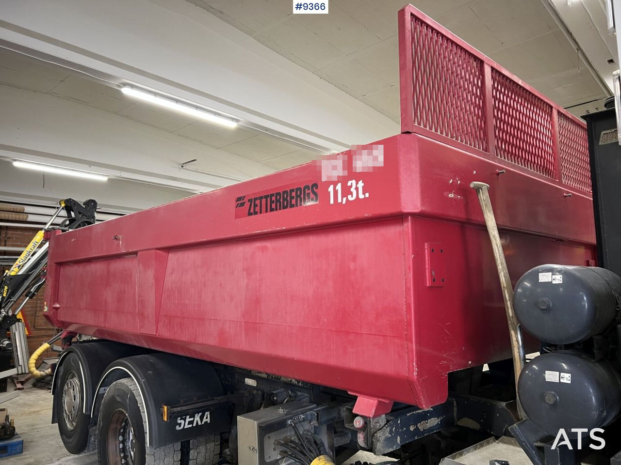 Scania R560 with laxo lock and plow equipment - Tipper: picture 5 Scania R560 with laxo lock and plow equipment - Tipper: picture 5
