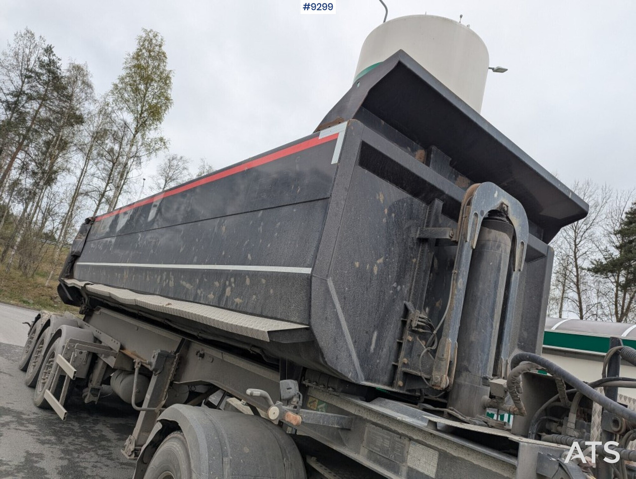 Tractor Unit Mercedes-Benz Arocs 3351 6x4 with tipper trailer - Tractor unit: picture 5 Tractor Unit Mercedes-Benz Arocs 3351 6x4 with tipper trailer - Tractor unit: picture 5