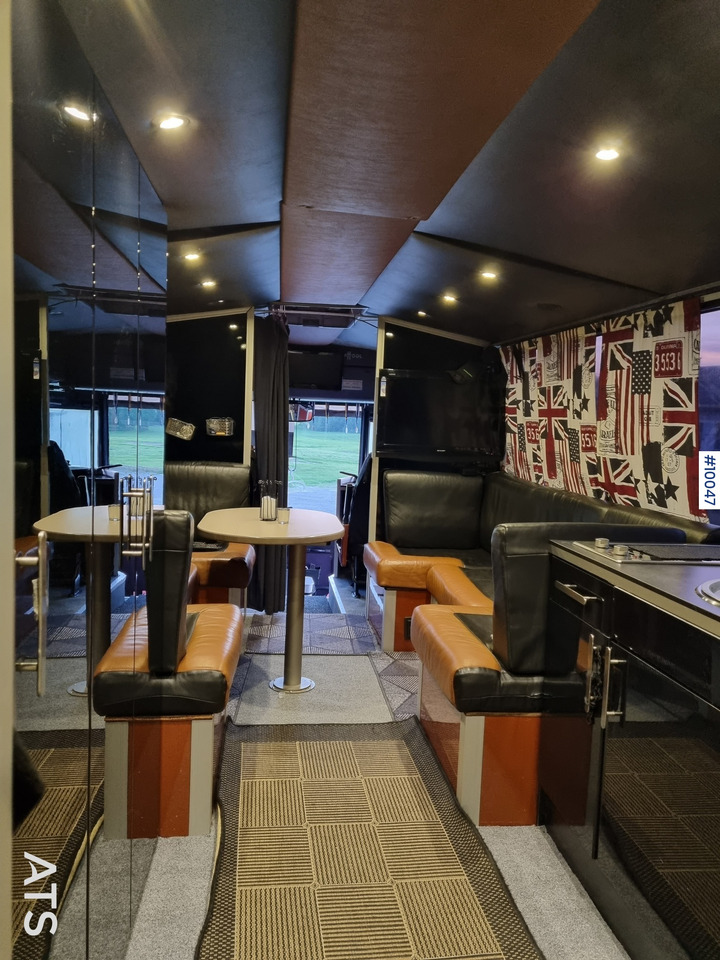 VOLVO B10M-70B Motorhome / Snowmobile bus with rear lift - Camper van: picture 4 VOLVO B10M-70B Motorhome / Snowmobile bus with rear lift - Camper van: picture 4