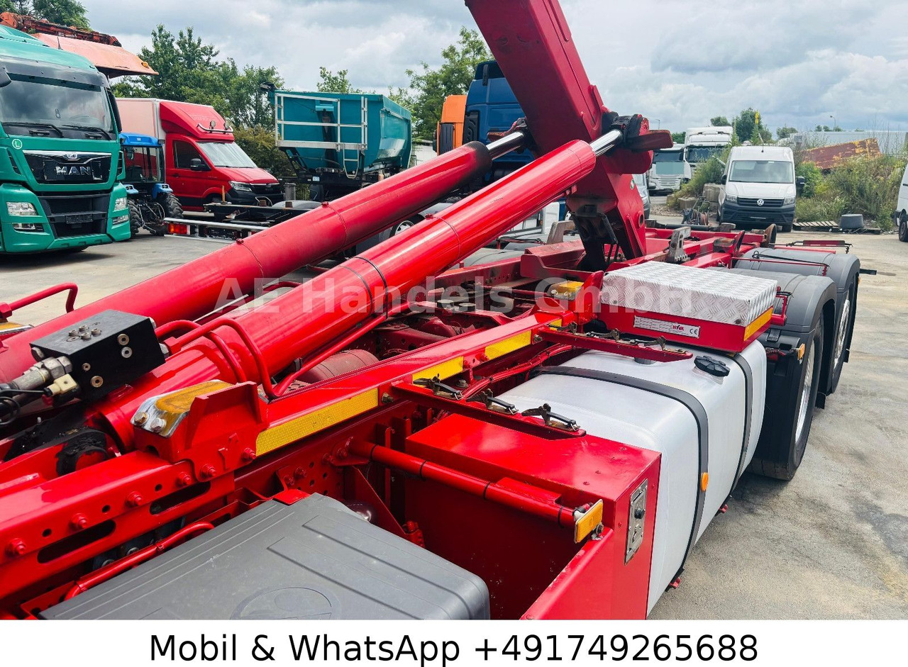 Hook lift truck, Crane truck Mercedes-Benz Actros V 2551 L BL 6x2 *Retarder/Hyva-18-60-S: picture 11