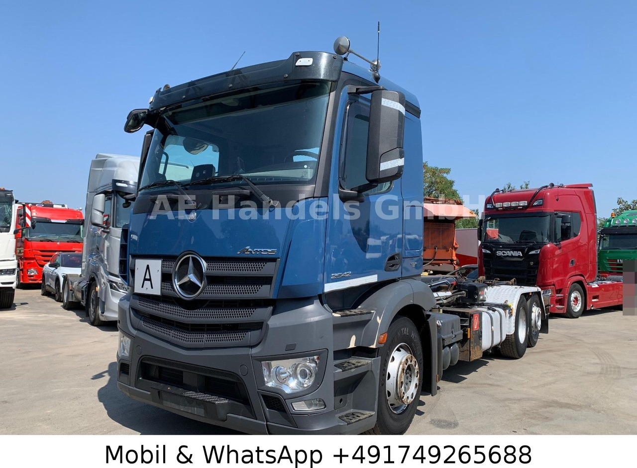 Mercedes-Benz Antos 2542 M LL *Retarder/Hiab-XR21S56/Lenk+Lift - Hook lift truck, Crane truck: picture 1 Mercedes-Benz Antos 2542 M LL *Retarder/Hiab-XR21S56/Lenk+Lift - Hook lift truck, Crane truck: picture 1