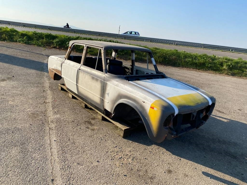 Alfa GUILIA 1300 SUPER NUOVA/Origine France/Oldtimer - Car: picture 5 Alfa GUILIA 1300 SUPER NUOVA/Origine France/Oldtimer - Car: picture 5