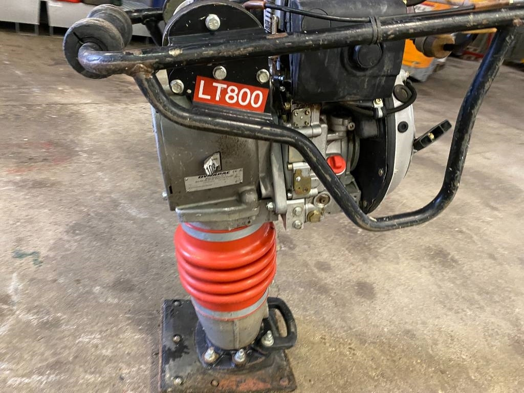 Dynapac LT 800  - Vibratory plate: picture 5 Dynapac LT 800  - Vibratory plate: picture 5