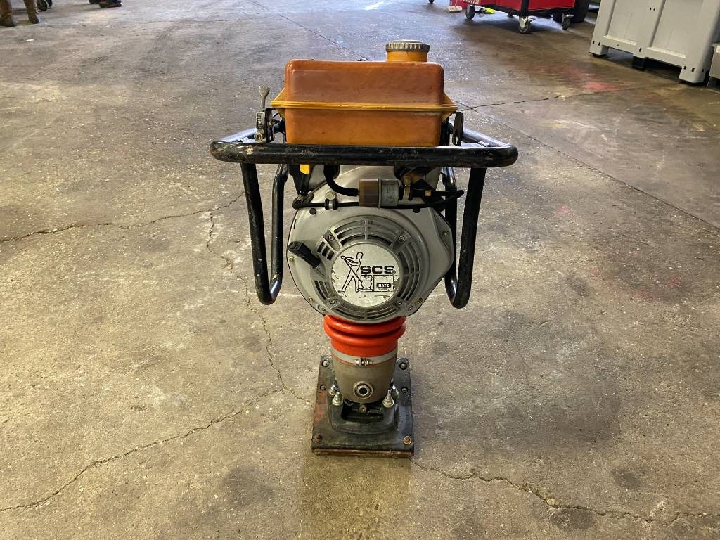 Dynapac LT 800  - Vibratory plate: picture 2 Dynapac LT 800  - Vibratory plate: picture 2