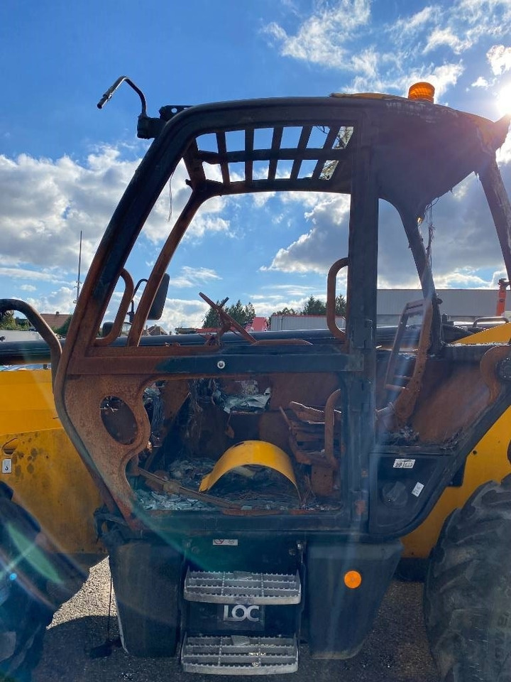 Telescopic handler JCB 540-140 -1er Main endommagé: picture 21 Telescopic handler JCB 540-140 -1er Main endommagé: picture 21