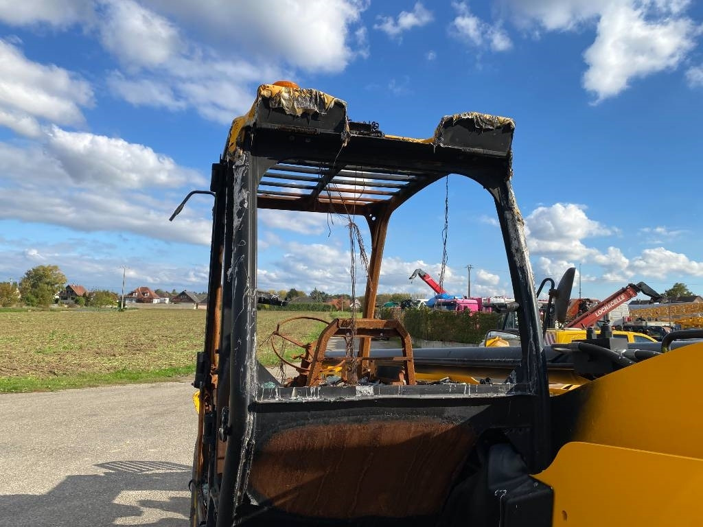 Telescopic handler JCB 540-140 -1er Main endommagé: picture 26 Telescopic handler JCB 540-140 -1er Main endommagé: picture 26