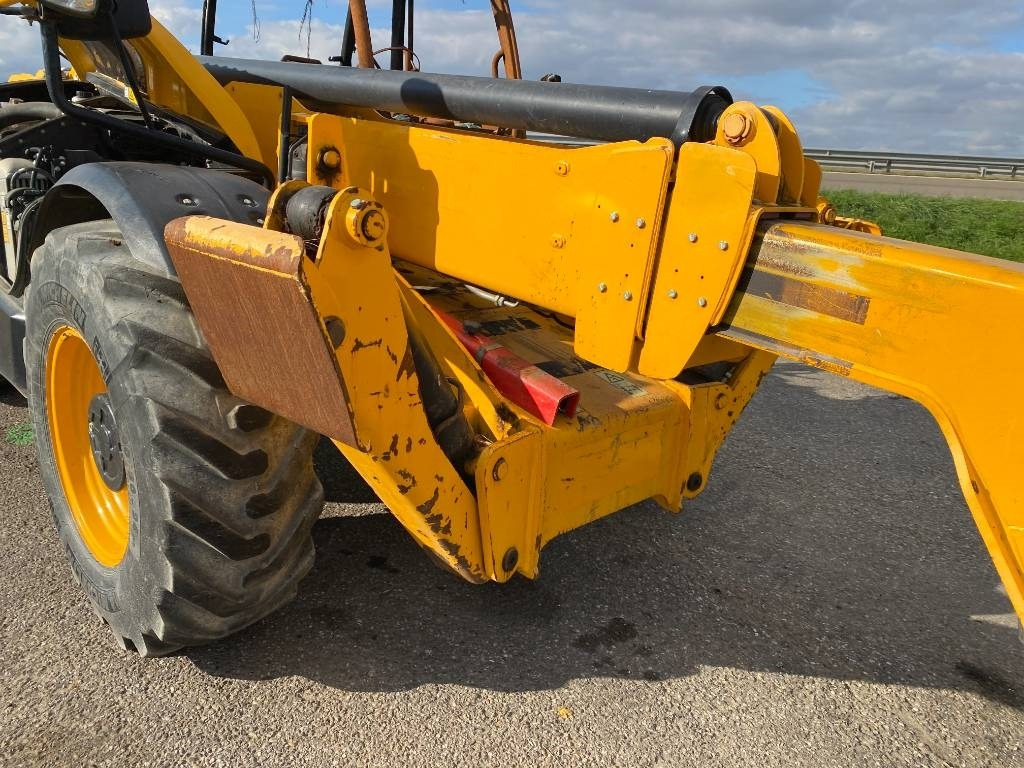 Telescopic handler JCB 540-140 -1er Main endommagé: picture 42 Telescopic handler JCB 540-140 -1er Main endommagé: picture 42