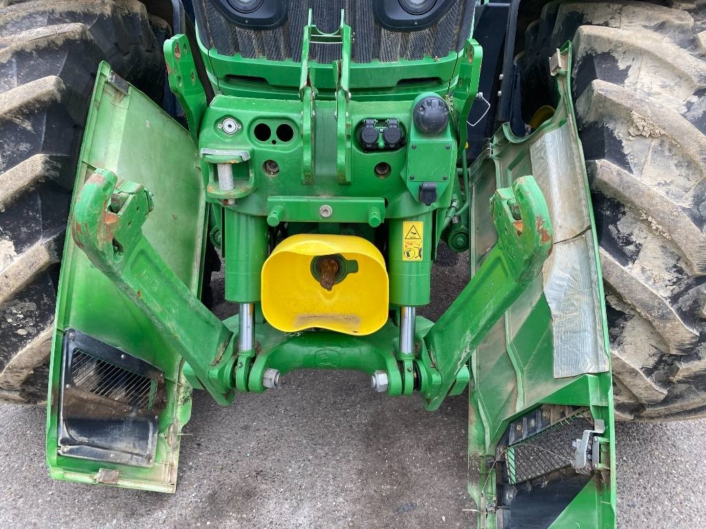 Farm tractor John Deere 6250 R / AutoPower endommagé: picture 25
