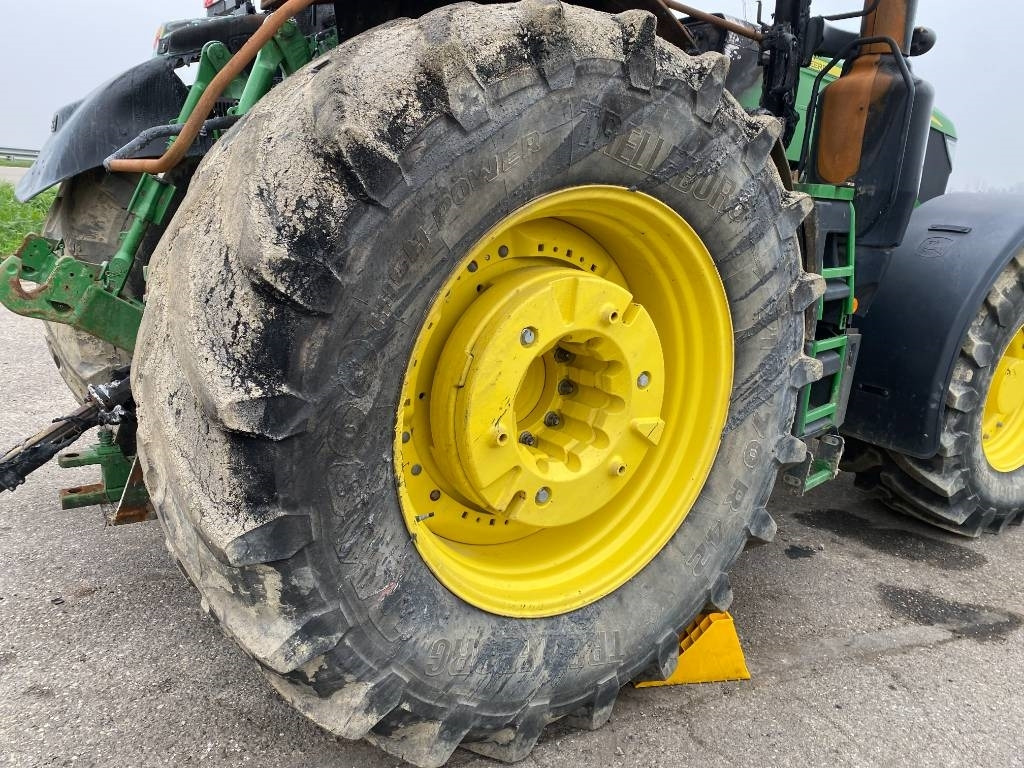 Farm tractor John Deere 6250 R / AutoPower endommagé: picture 46