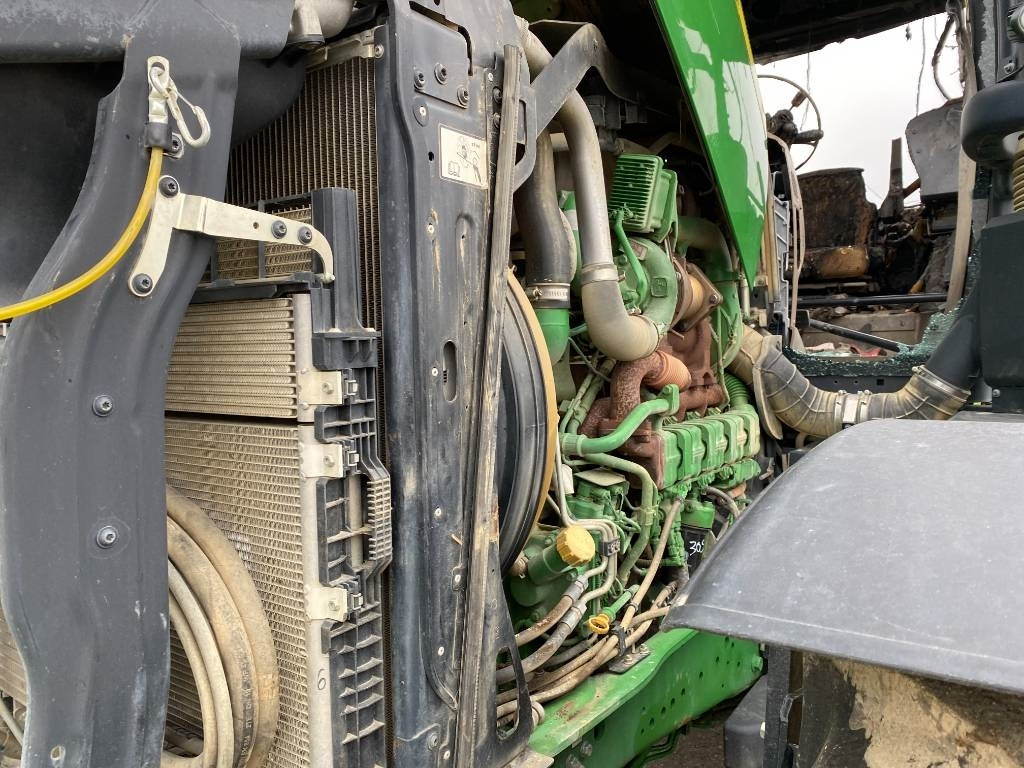 Farm tractor John Deere 6250 R / AutoPower endommagé: picture 19