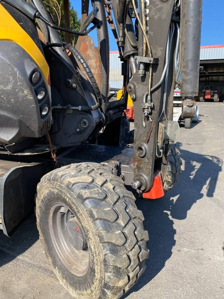 Wheel excavator Mecalac 7 MWR Origine Française endommagée: picture 34
