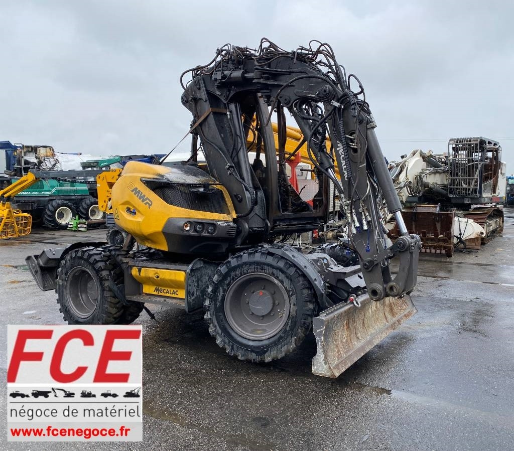 Mecalac 9 MWR / 1er Main Origine Française endommagée - Wheel excavator: picture 1 Mecalac 9 MWR / 1er Main Origine Française endommagée - Wheel excavator: picture 1