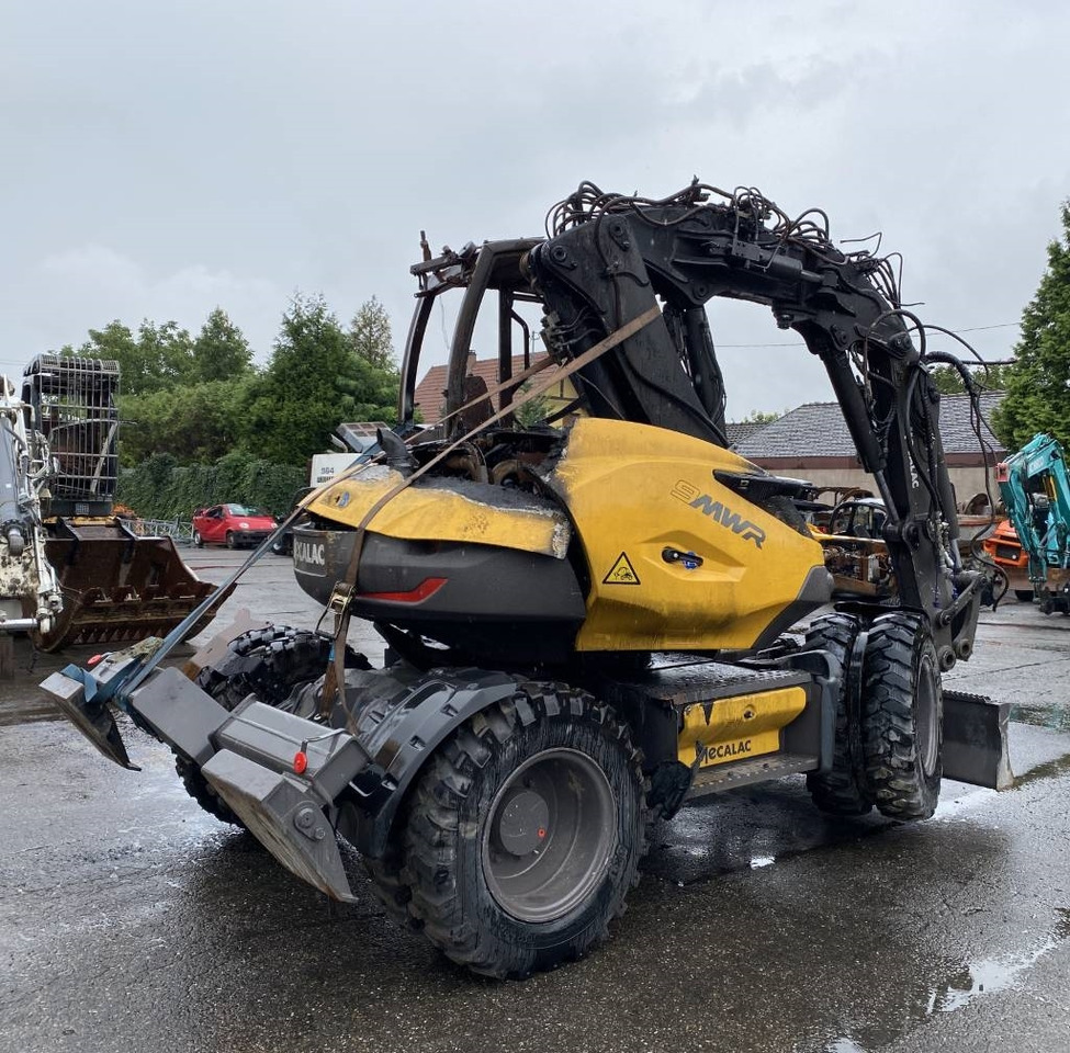 Mecalac 9 MWR / 1er Main Origine Française endommagée - Wheel excavator: picture 2 Mecalac 9 MWR / 1er Main Origine Française endommagée - Wheel excavator: picture 2