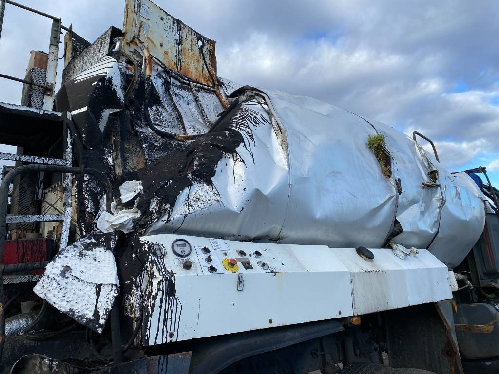 Tank truck Mercedes-Benz ACTROS Mp2 2536/6x2 BVM -ACMAR CRAON Z12341: picture 39 Tank truck Mercedes-Benz ACTROS Mp2 2536/6x2 BVM -ACMAR CRAON Z12341: picture 39