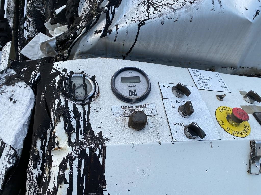 Tank truck Mercedes-Benz ACTROS Mp2 2536/6x2 BVM -ACMAR CRAON Z12341: picture 40 Tank truck Mercedes-Benz ACTROS Mp2 2536/6x2 BVM -ACMAR CRAON Z12341: picture 40