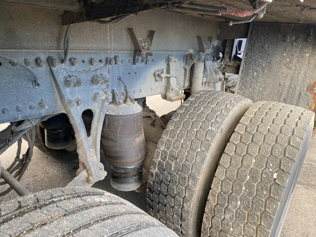 Tank truck Mercedes-Benz ACTROS Mp2 2536/6x2 BVM -ACMAR CRAON Z12341: picture 38 Tank truck Mercedes-Benz ACTROS Mp2 2536/6x2 BVM -ACMAR CRAON Z12341: picture 38