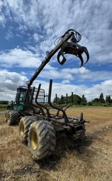 Forwarder Timberjack 810B: picture 7