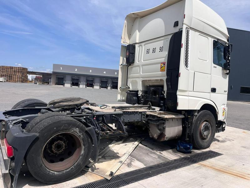 DAF XF 530 - Tractor unit: picture 5 DAF XF 530 - Tractor unit: picture 5