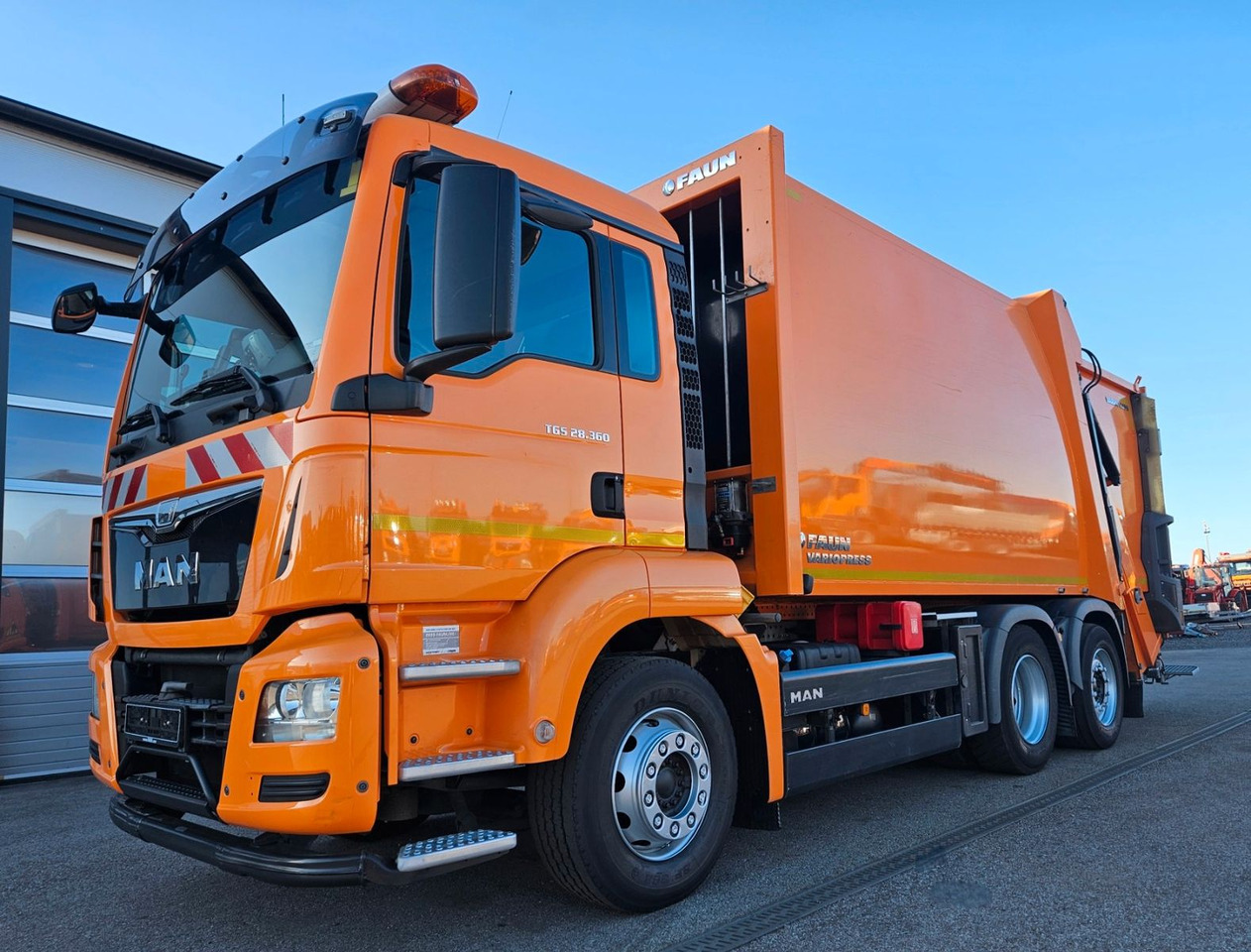 MAN TGS 28.360 Euro6 FAUN VARIOPRESS II Zoeller - Garbage truck: picture 1 MAN TGS 28.360 Euro6 FAUN VARIOPRESS II Zoeller - Garbage truck: picture 1
