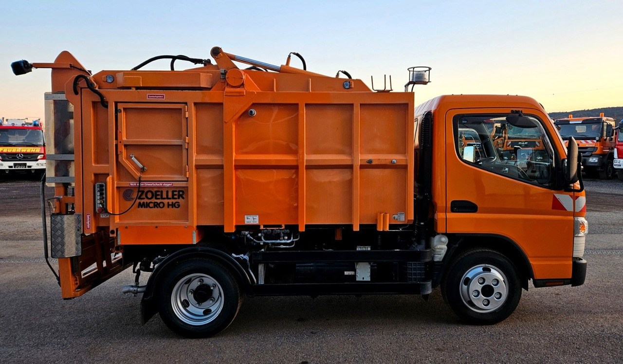 Mitsubishi Fuso Canter 6S15 Zoeller Micro Müllpresse - Garbage truck: picture 5 Mitsubishi Fuso Canter 6S15 Zoeller Micro Müllpresse - Garbage truck: picture 5
