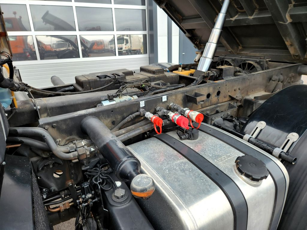 Tipper Unimog U300 Agrar Euro5 Hydrostat Variopilot: picture 11