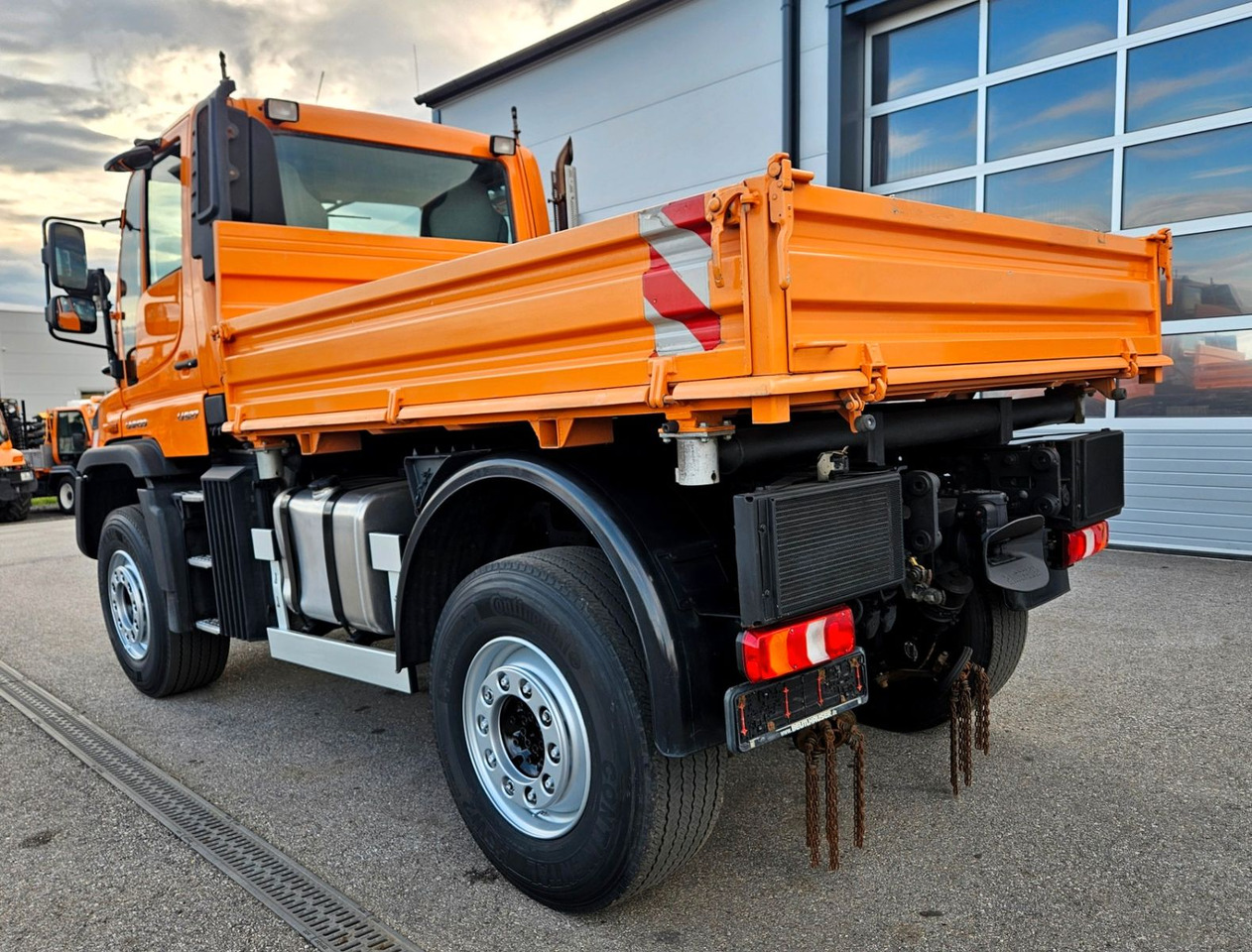Unimog U527 UGE Euro6 VarioPilot Hydrostat - Tipper: picture 3 Unimog U527 UGE Euro6 VarioPilot Hydrostat - Tipper: picture 3