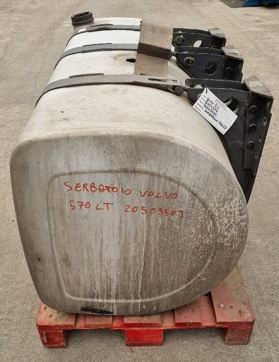 Serbatoio Volvo 570 lt - Fuel tank: picture 1 Serbatoio Volvo 570 lt - Fuel tank: picture 1